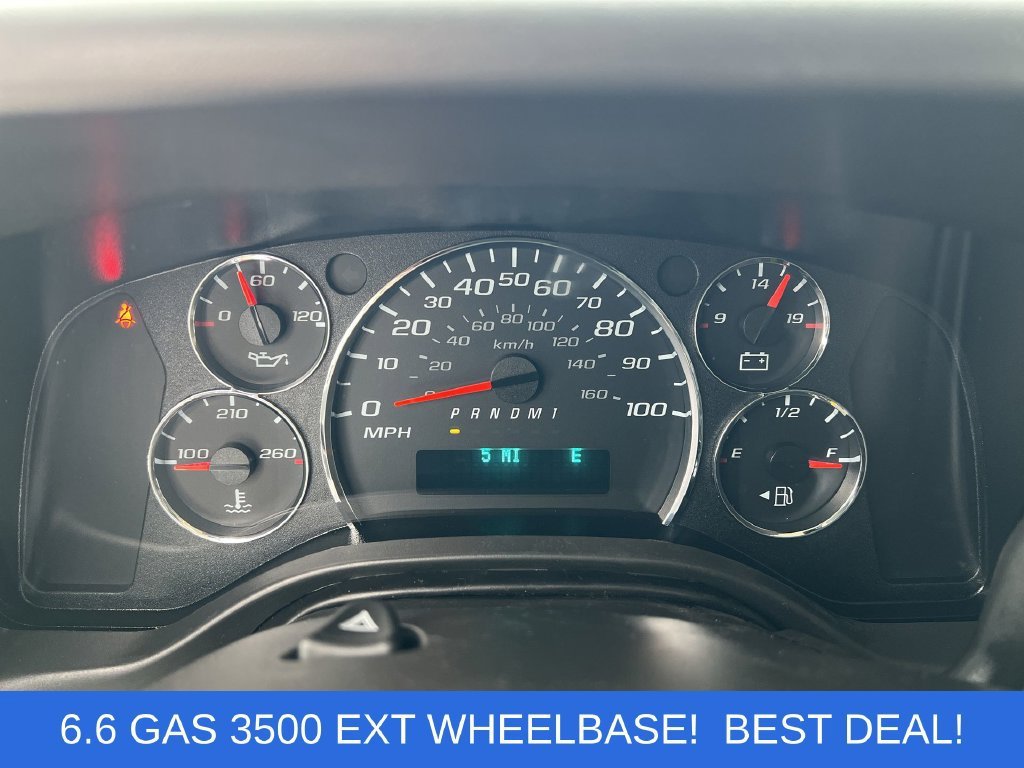 2025 Chevrolet Express Cargo Work Van - Photo 21