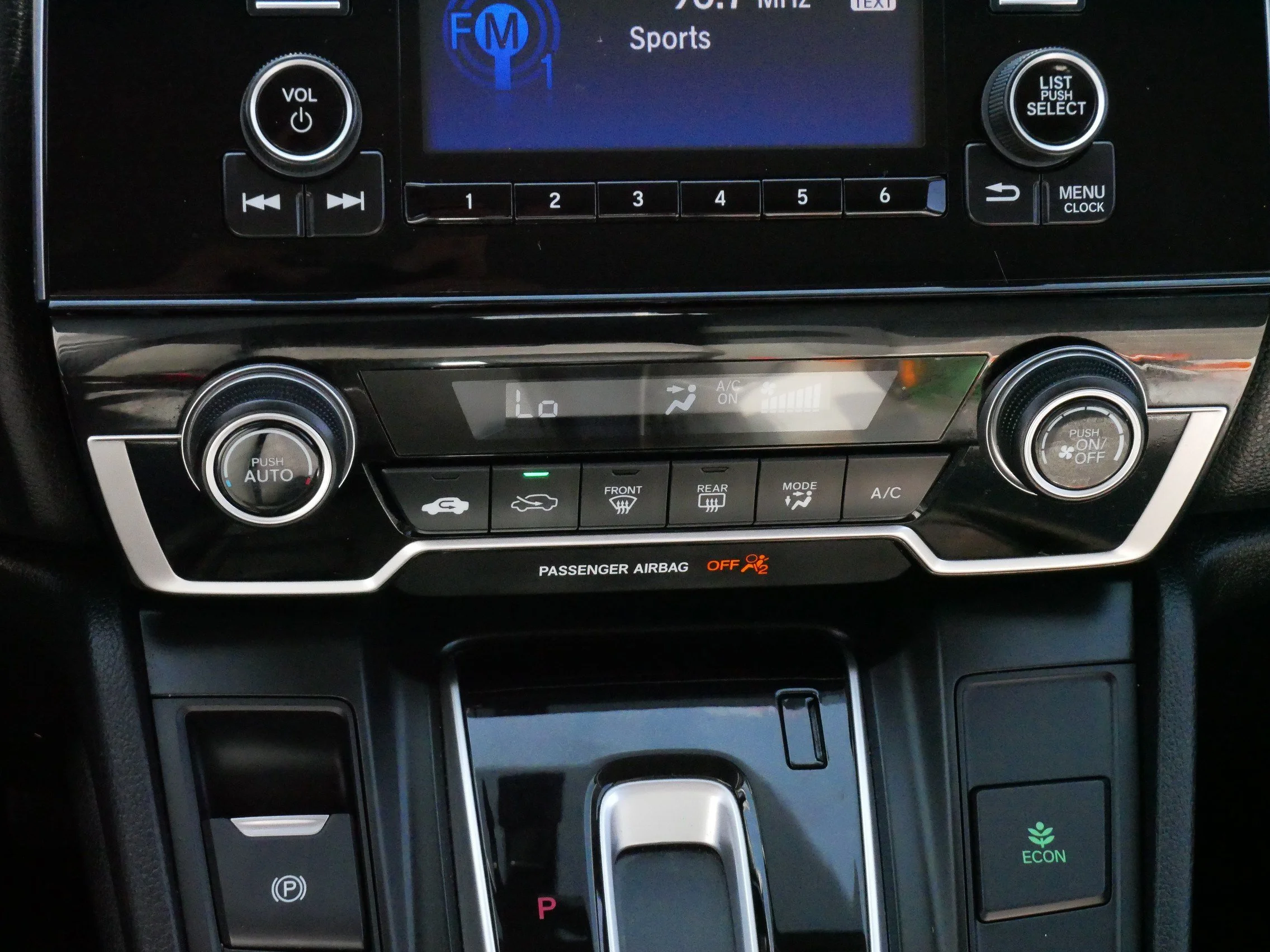 2018 Honda CR-V LX - Photo 23
