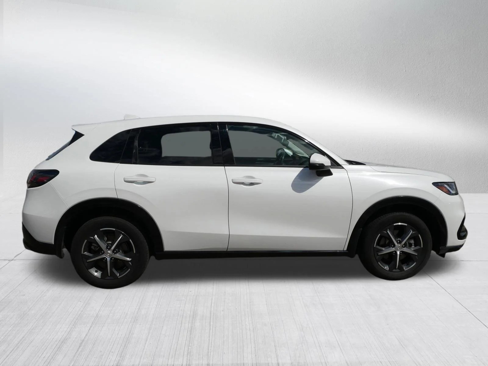 Certified Used 2024 Platinum White Pearl Honda EX-L image 8