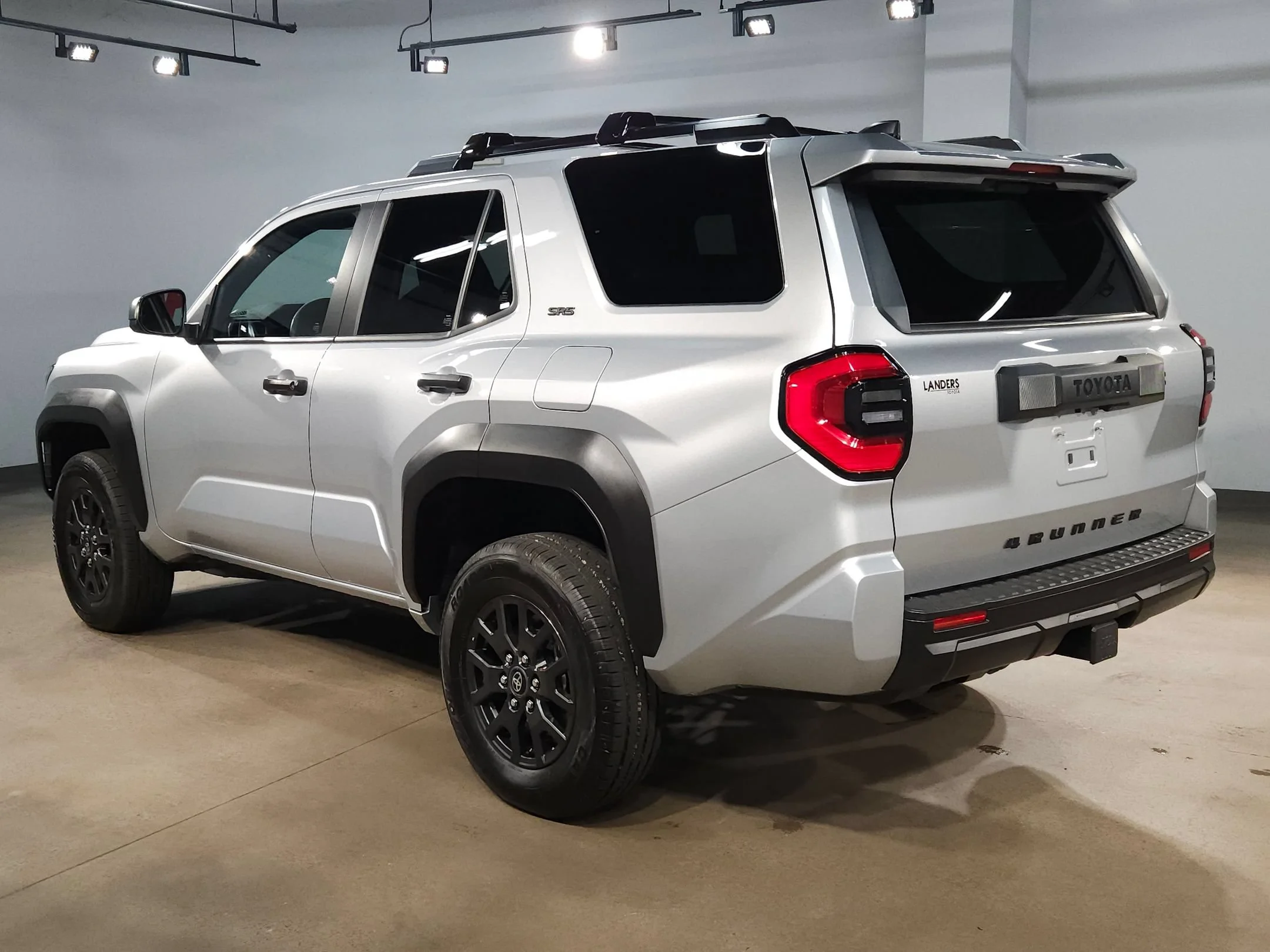 Used 2025 Cutting Edge Toyota SR5 image 5