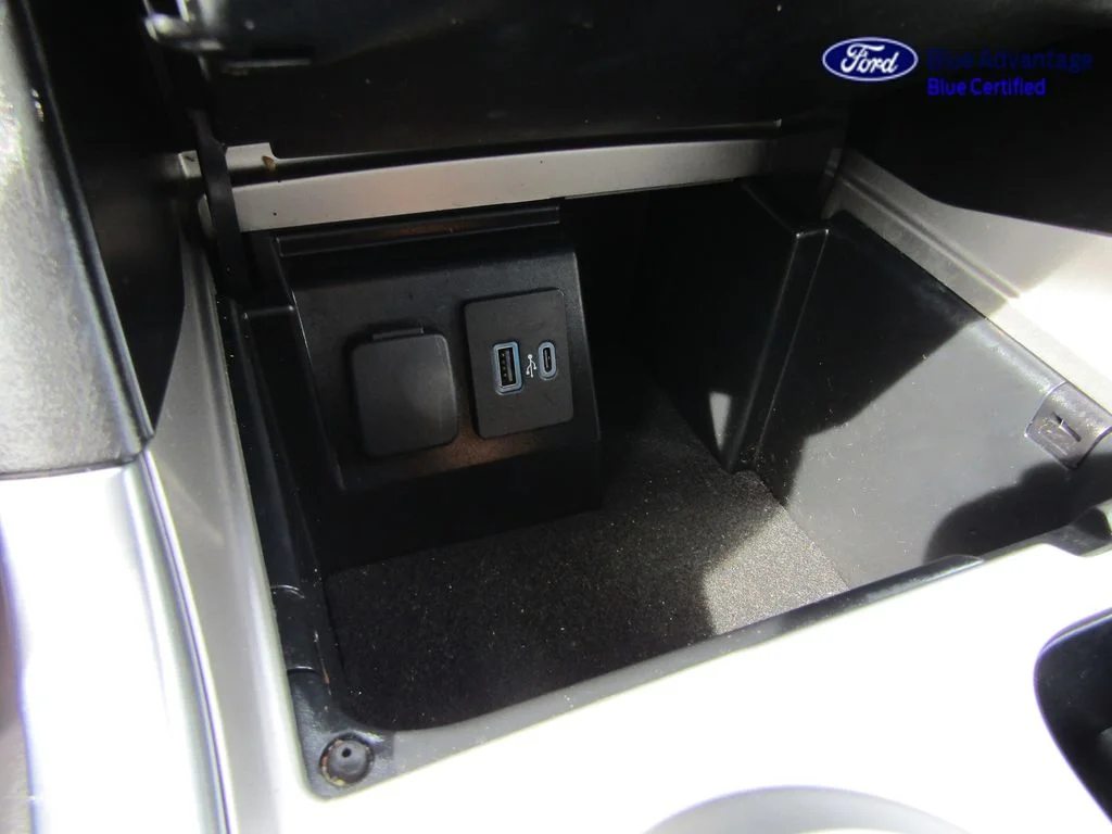 Certified Used 2023 Star White Ford XLT image 40