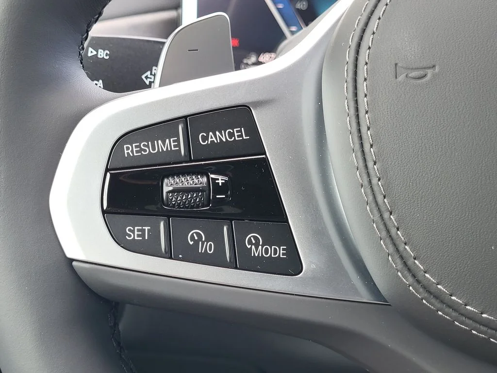 New 2026 Skyscraper Grey Metallic BMW xDrive50e image 17