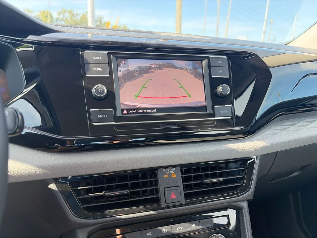 2024 Volkswagen Taos S - Photo 19