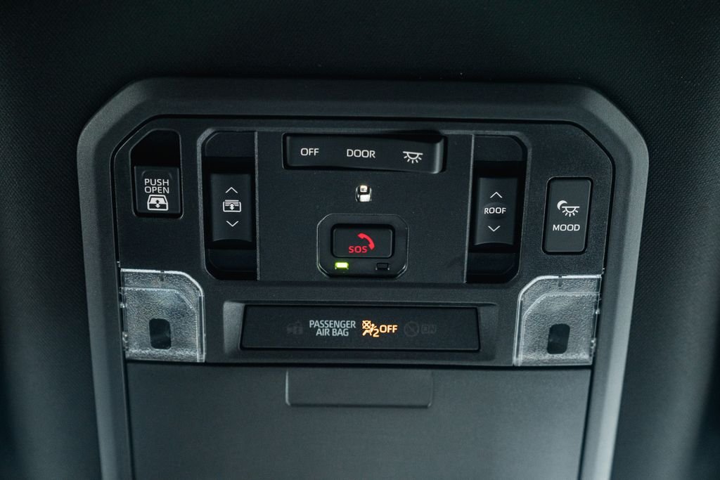 New 2026 Magnetic Gray Metallic Toyota Platinum image 20
