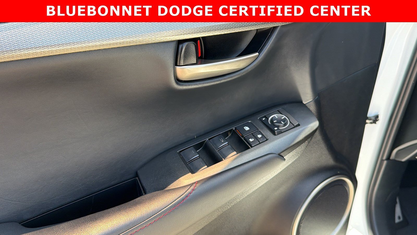 Used 2017 White Lexus  image 10