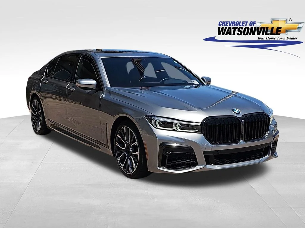 2021 BMW 7 Series 740i's photo
