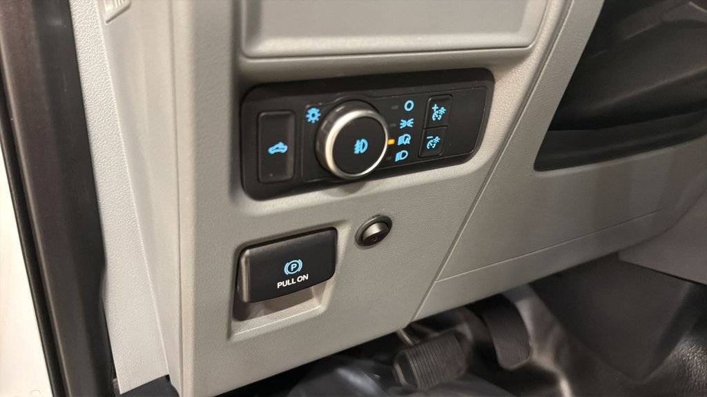 Used 2021 White Ford XLT image 16