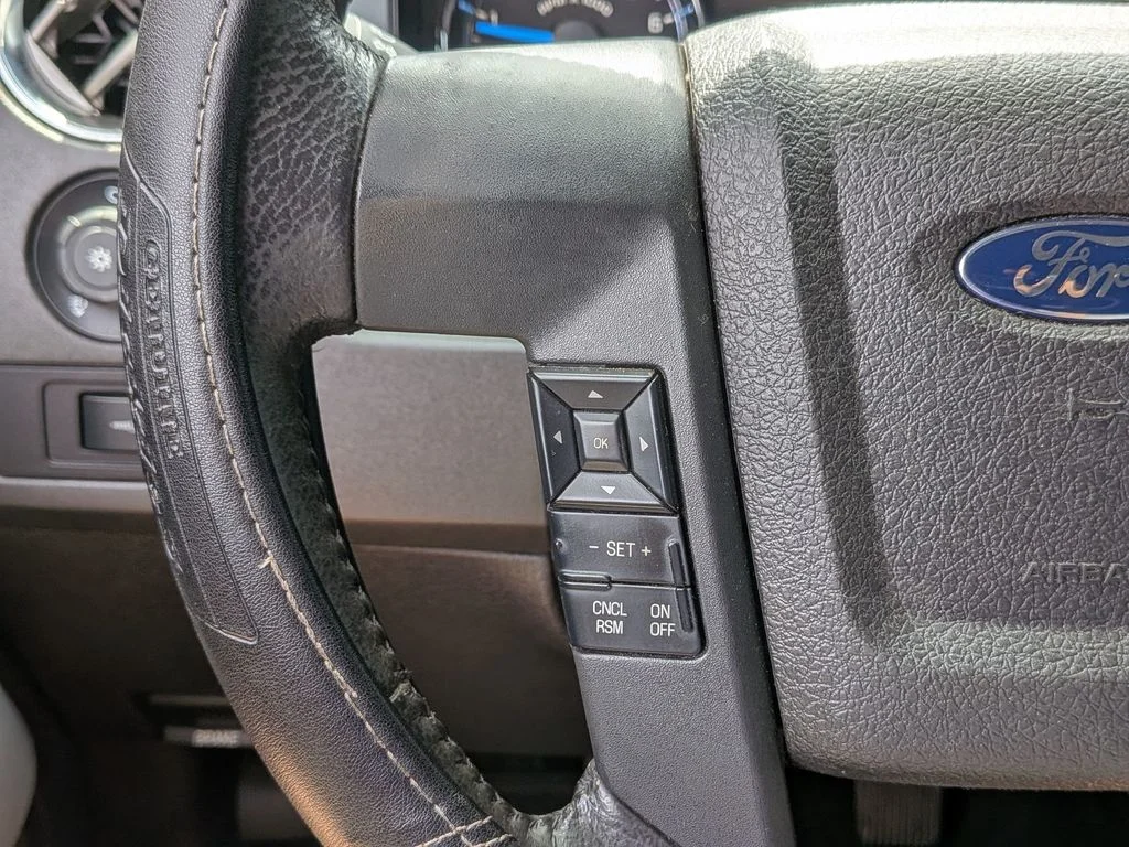 Used 2013 Black Ford XLT image 22