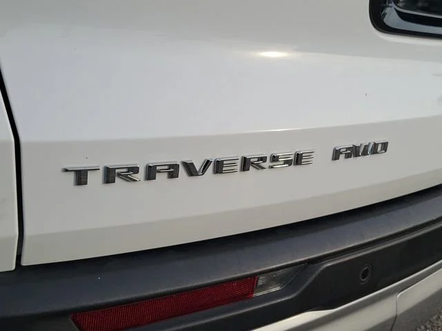 2025 Chevrolet Traverse LT - Photo 7