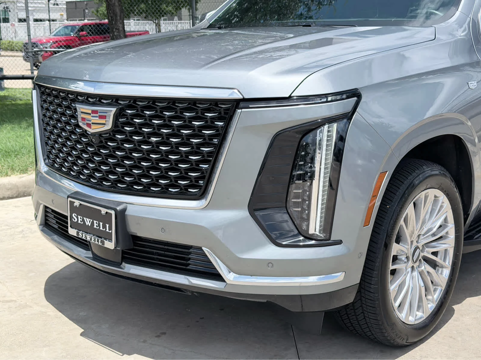 Used 2025 Argent Silver Metallic Cadillac Premium Luxury image 8