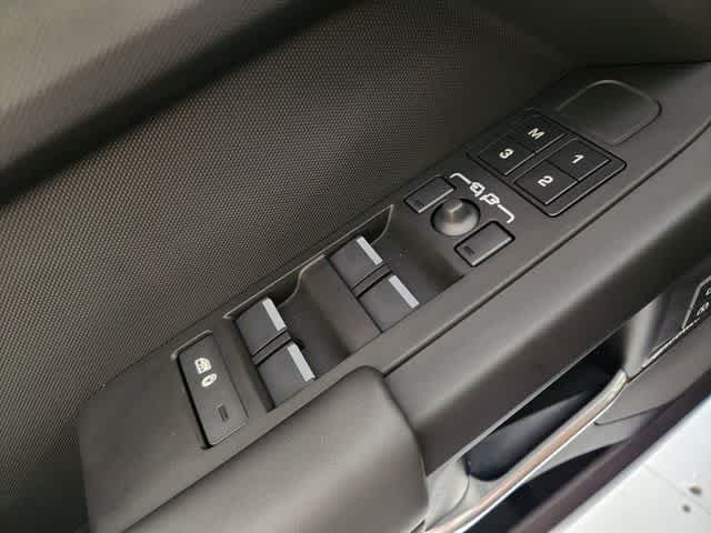 Used 2026 Santorini Black Metallic Land Rover S image 24