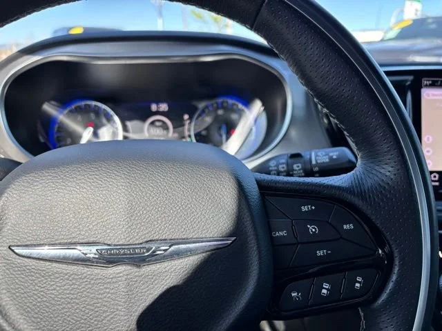 Used 2021 Black Chrysler Limited AWD image 28