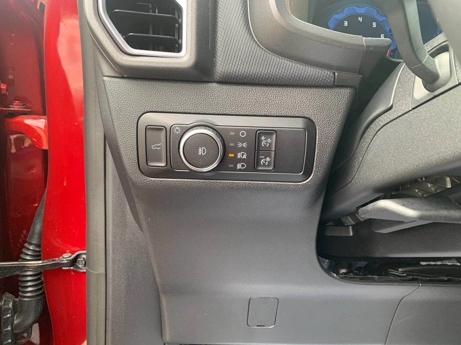 Used 2025 Red Ford Outer Banks image 30