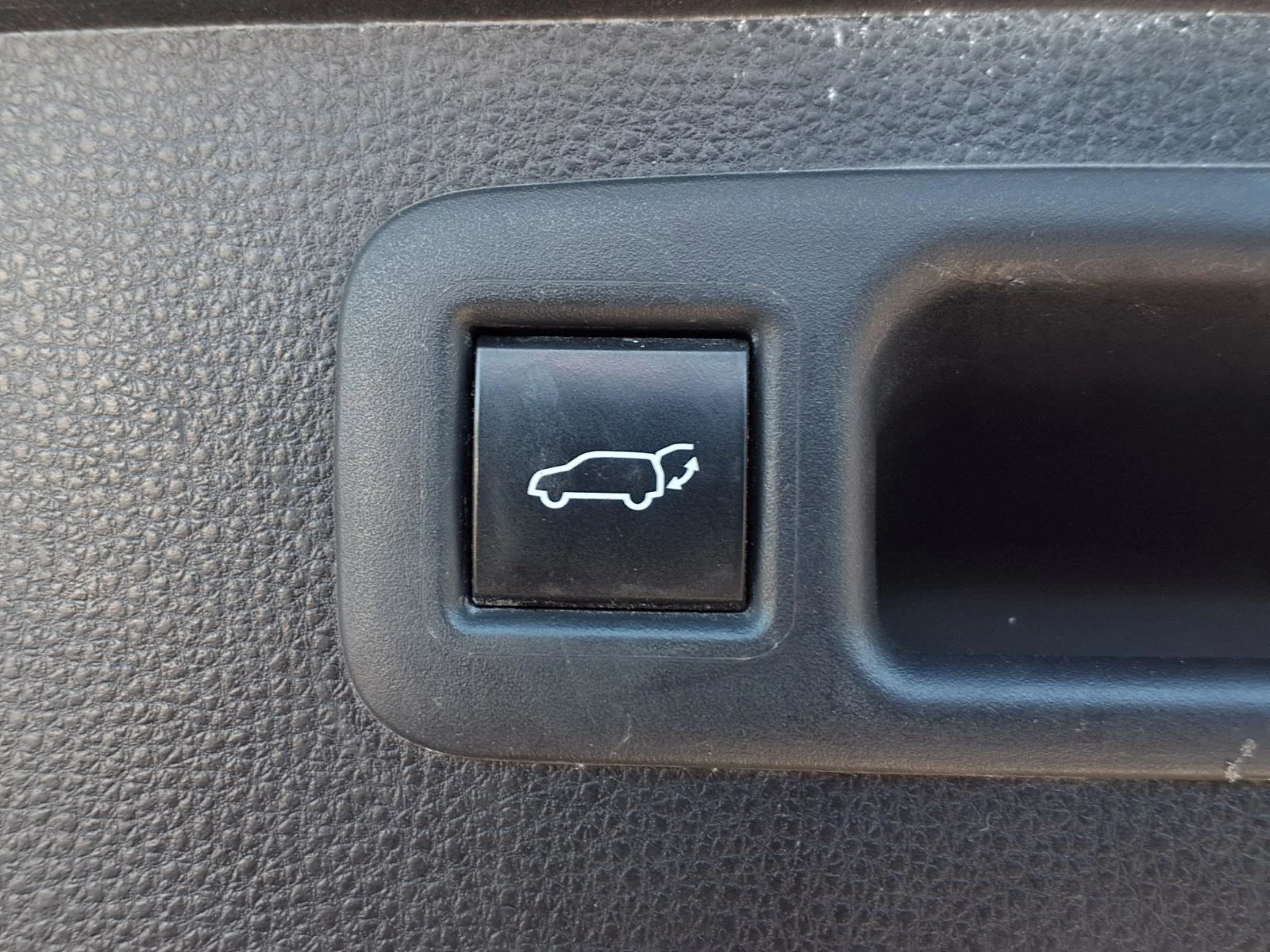2021 Toyota Highlander XLE - Photo 28