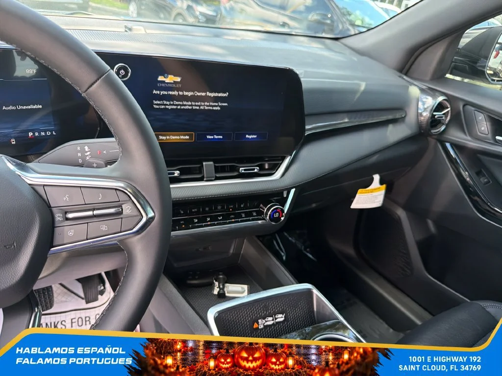 New 2027 Mosaic Black Metallic Chevrolet LT image 18