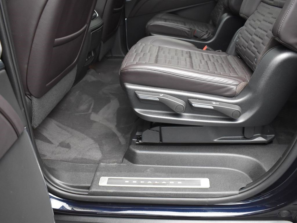 2023 CADILLAC ESCALADE ESV - Image 28