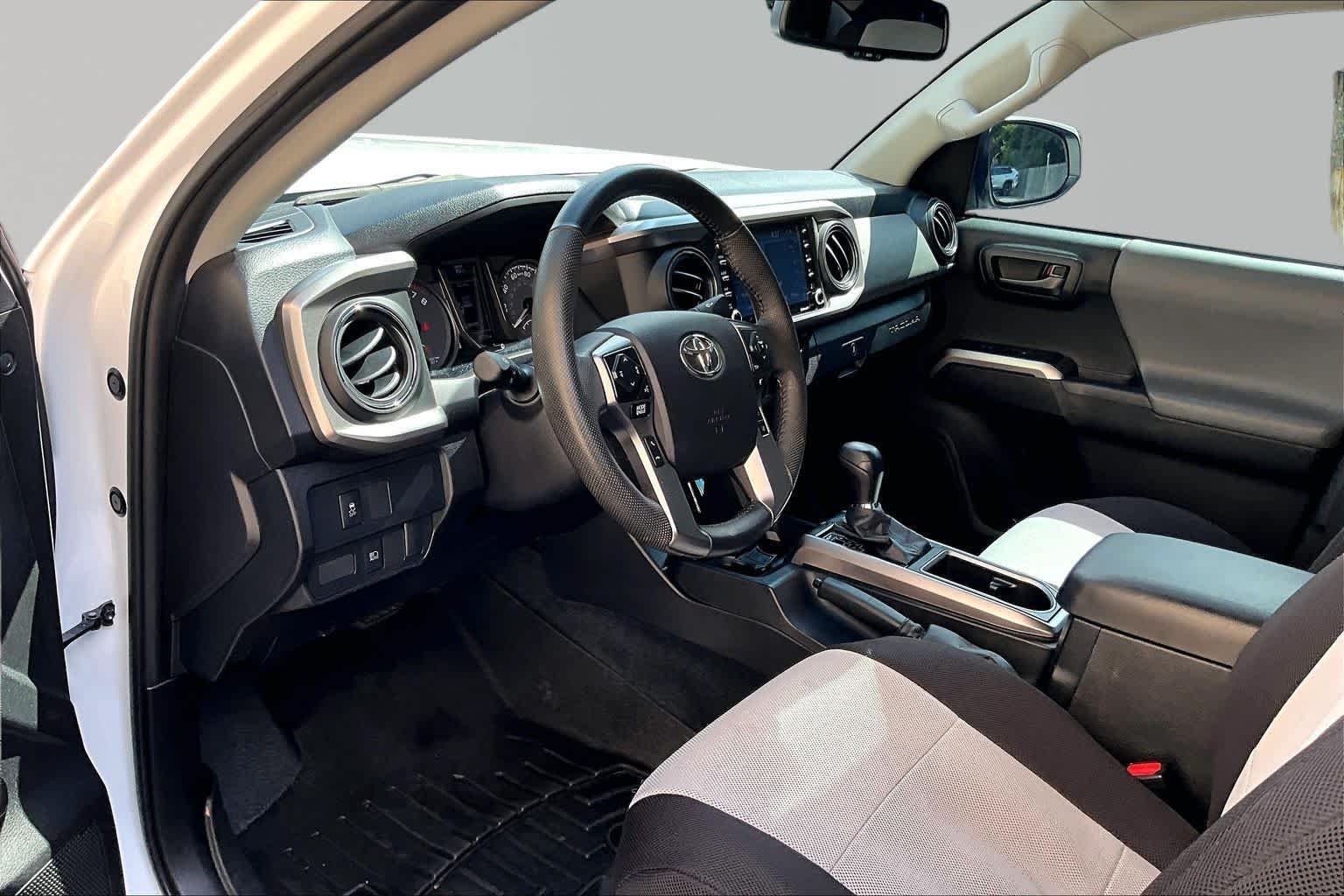 Used 2021 Super White Toyota SR5 image 18