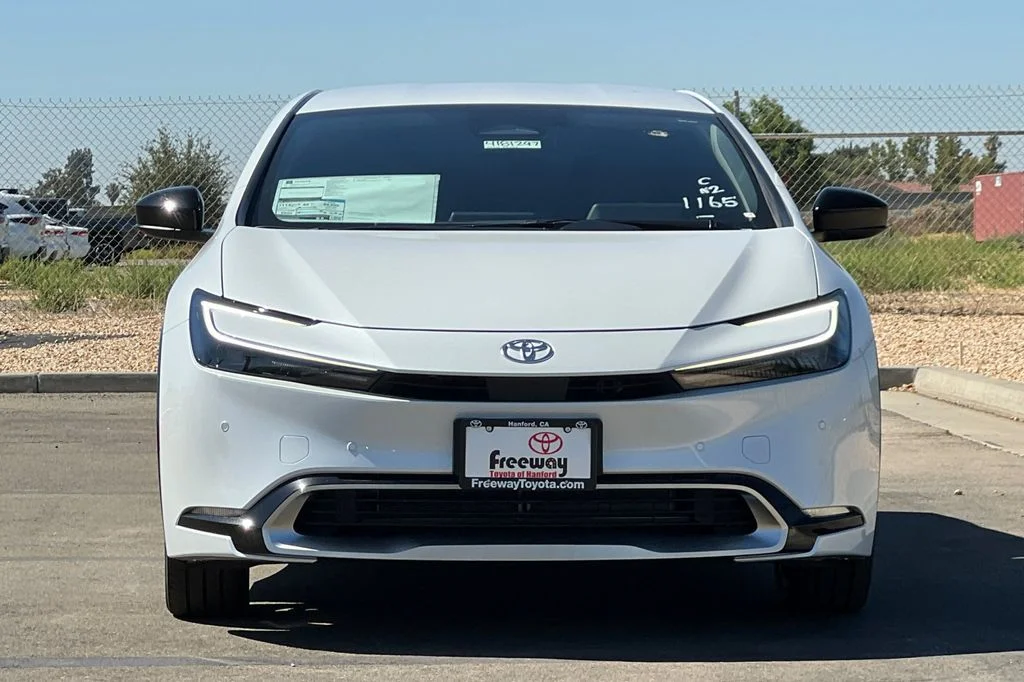 New 2026 Wind Chill Pearl Toyota XSE image 9
