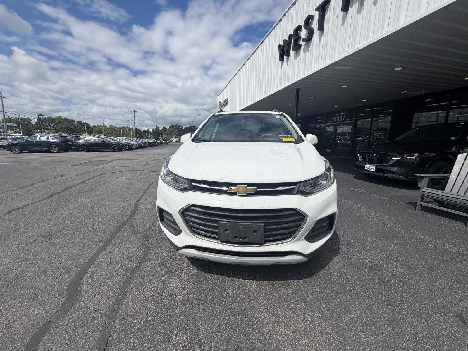 Used 2019 Summit White Chevrolet LT image 6
