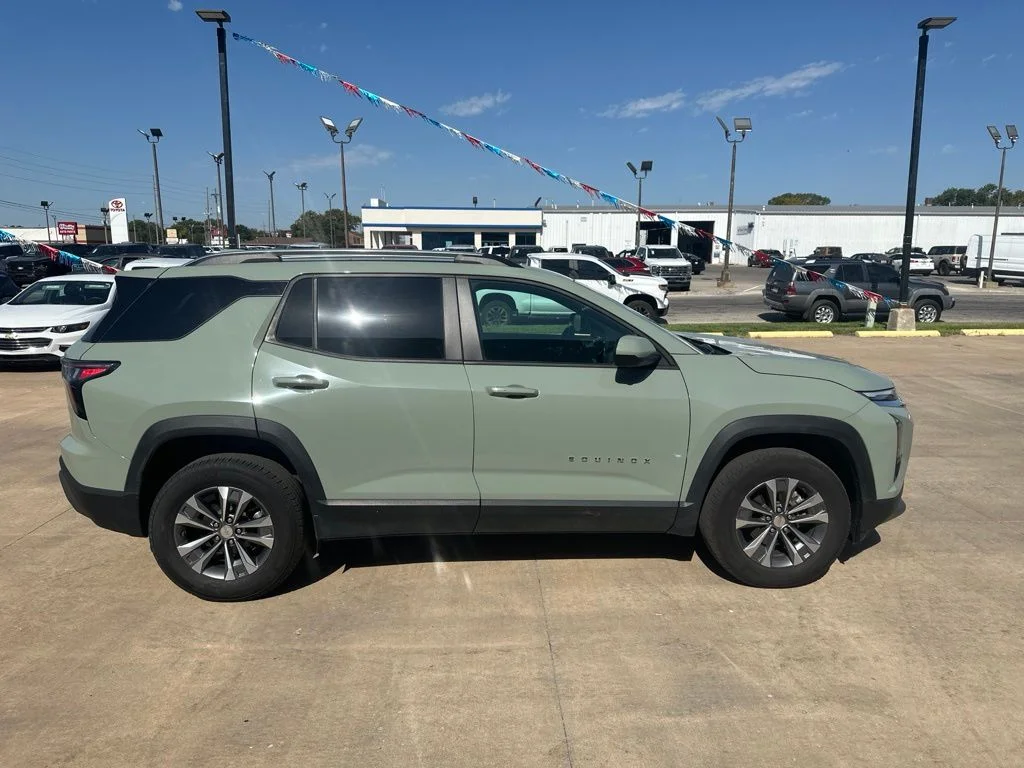 Used 2025 Green Chevrolet LT image 30