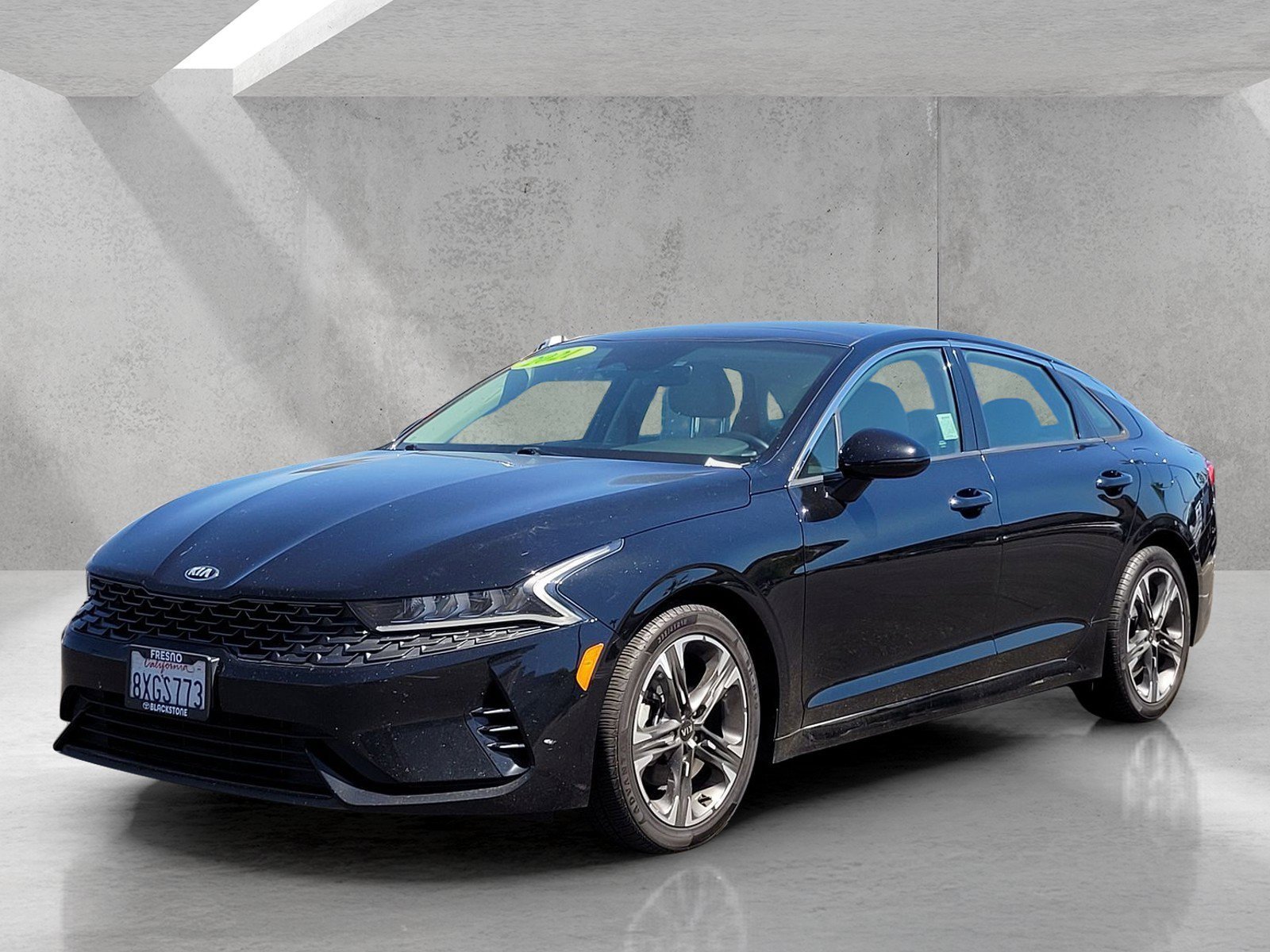 2021 Kia K5 EX - Photo 9