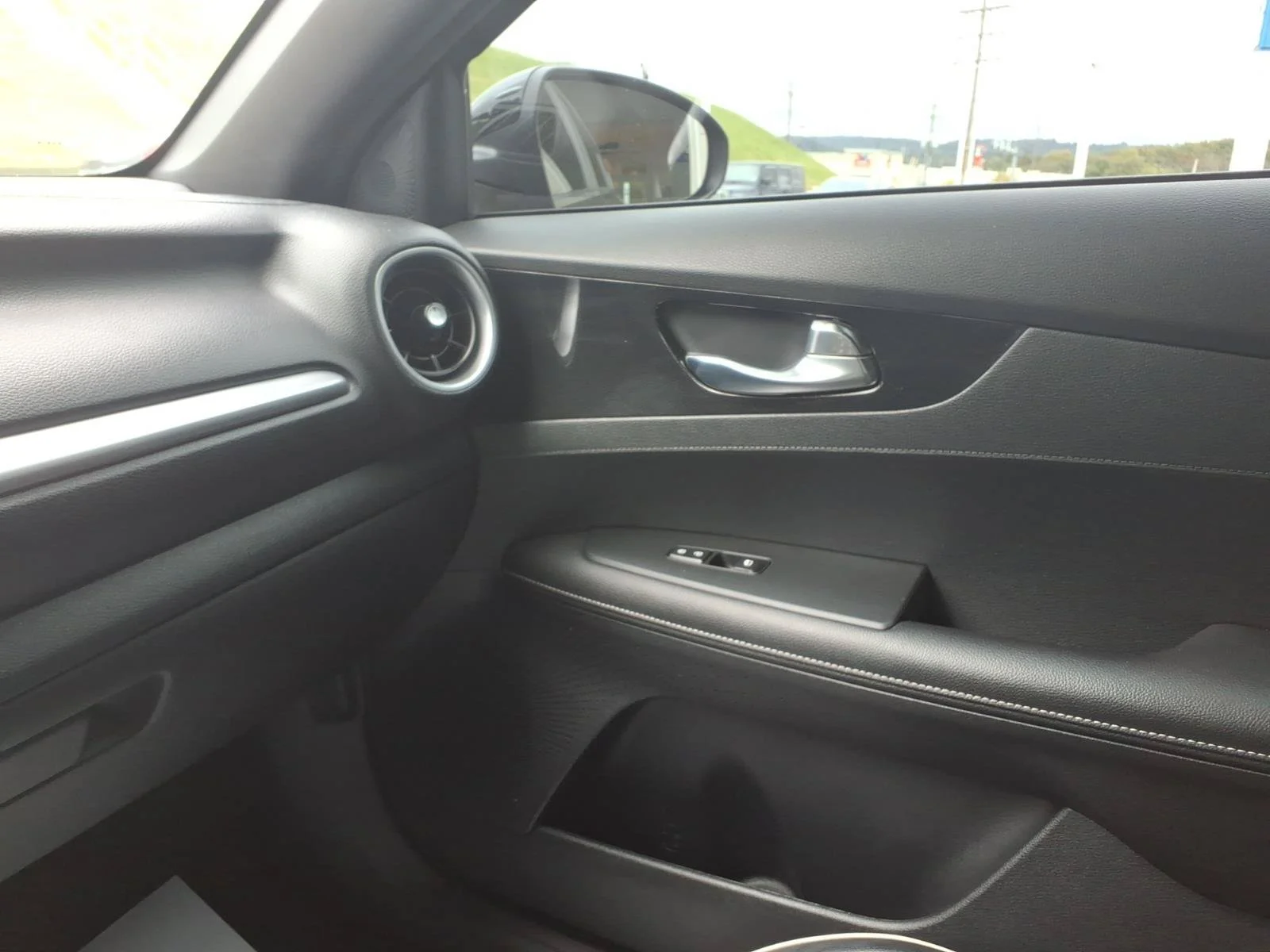 2022 Kia FORTE GT-Line - Photo 27