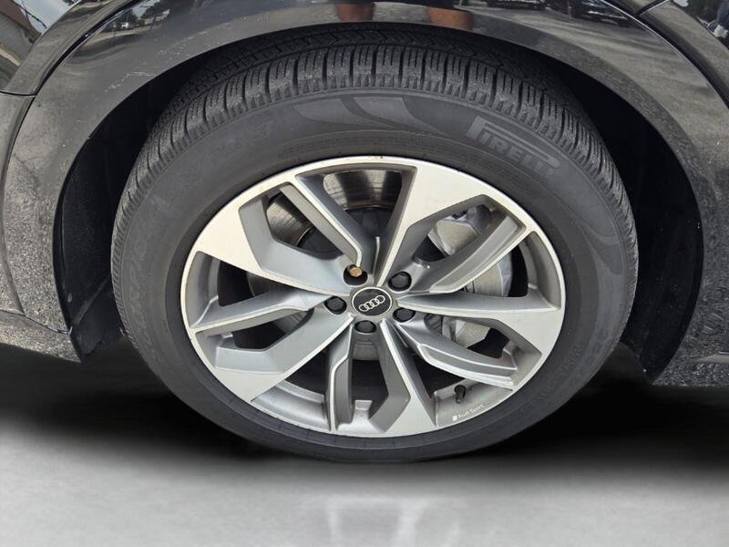 Used 2021 Brilliant Black AUDI PREMIUM PLUS QUATTRO image 9