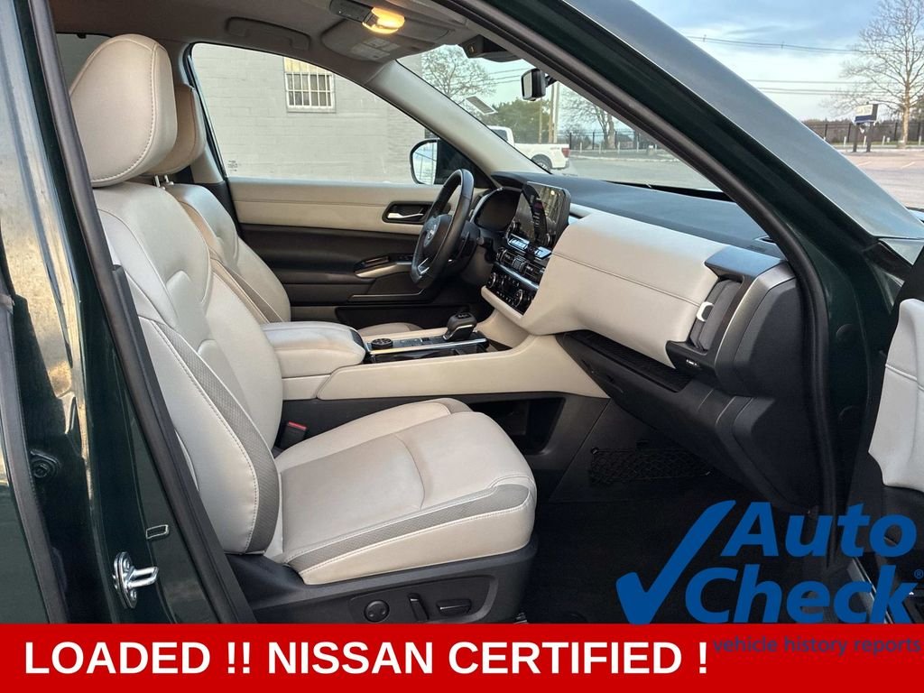 Used 2023 Black Nissan SL image 10