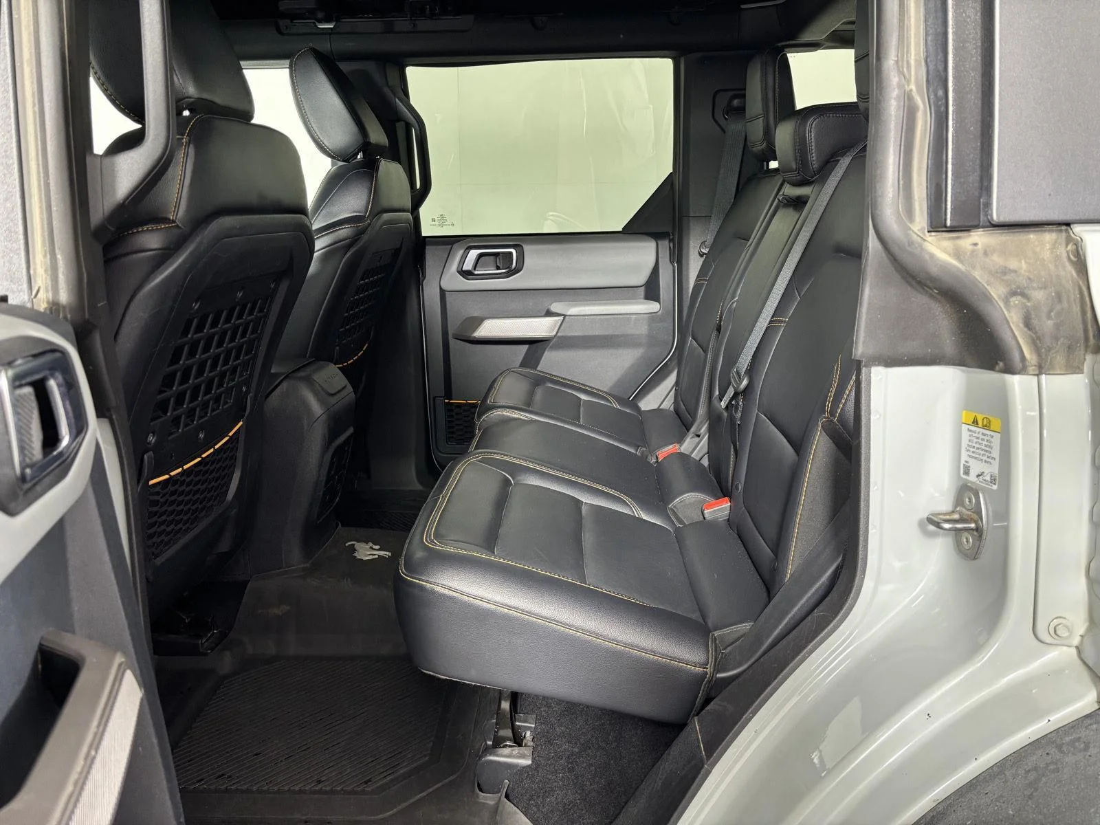 Used 2023 Cactus Gray Ford Badlands image 15