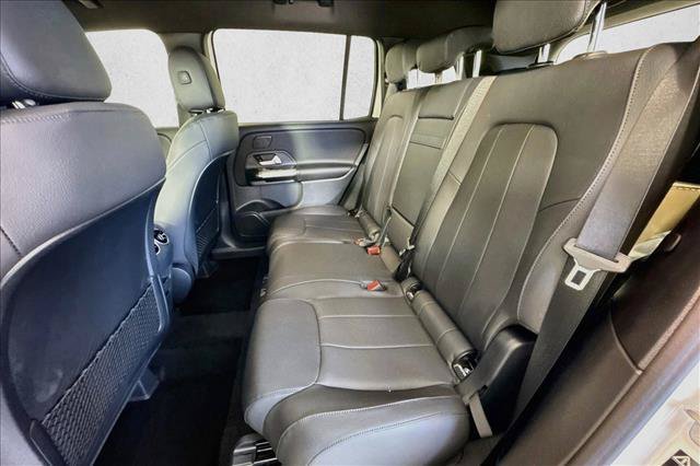 New 2026 Polar White Mercedes-Benz GLB 250 image 50