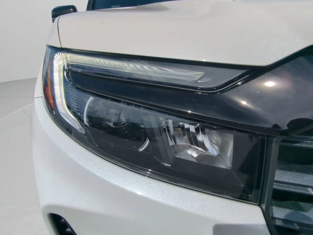 New 2026 Platinum White Pearl Honda TrailSport image 25