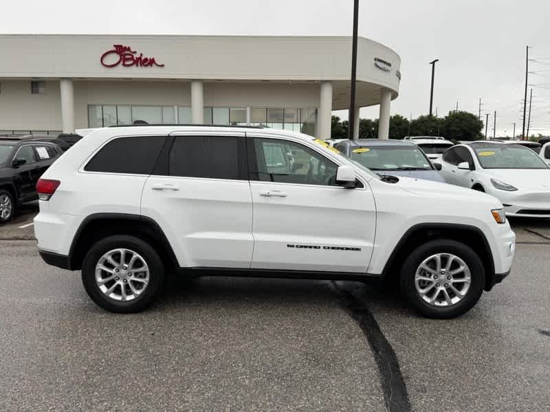 Used 2022 Bright White Clear Coat Jeep Laredo E image 2
