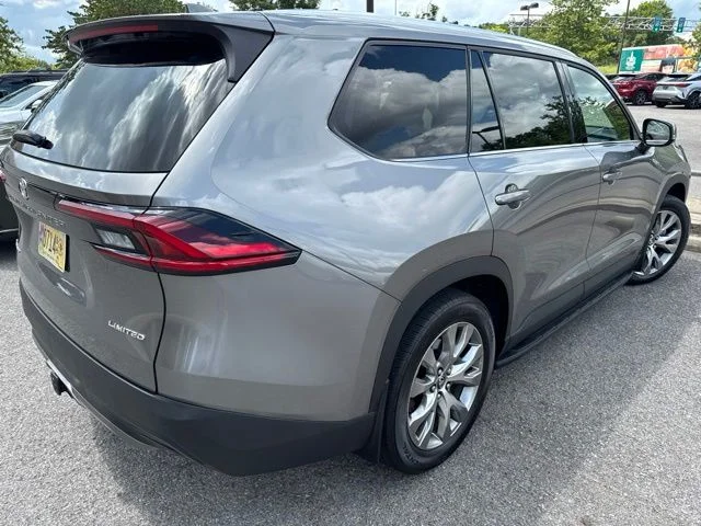 Used 2025 Gray Toyota Limited image 5