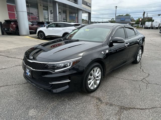 Used 2018 Black Kia LX image 11
