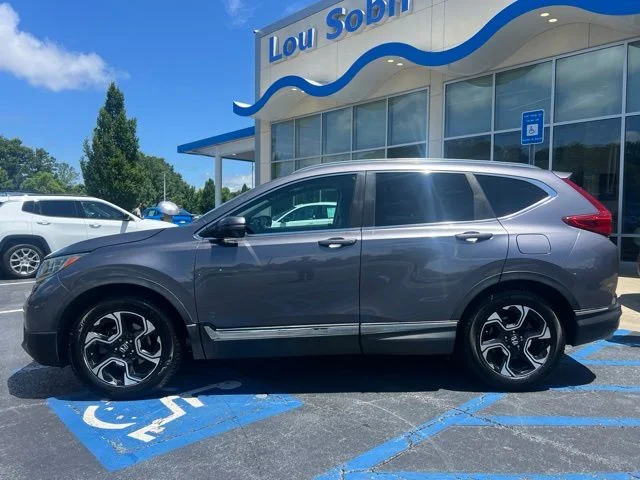 Used 2017 Modern Steel Metallic Honda Touring image 11
