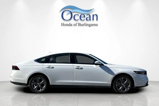 Certified Used 2023 Platinum White Pearl Honda EX image 3