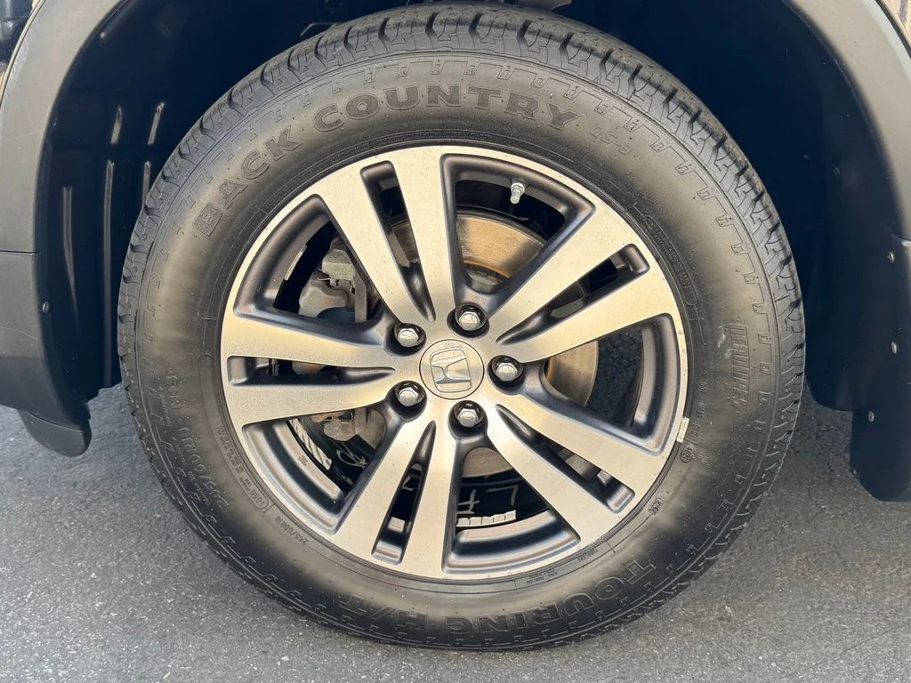 Used 2016 Black Honda EX-L image 27