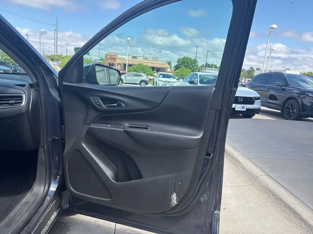 Used 2019 Blue Chevrolet LT image 24
