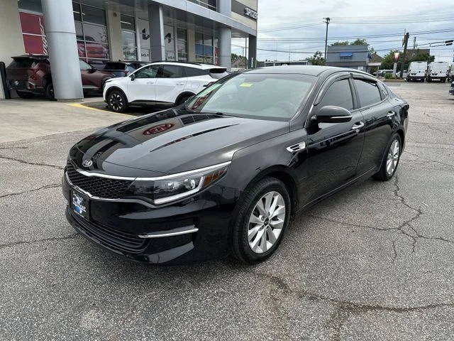 Used 2018 Black Kia LX image 11