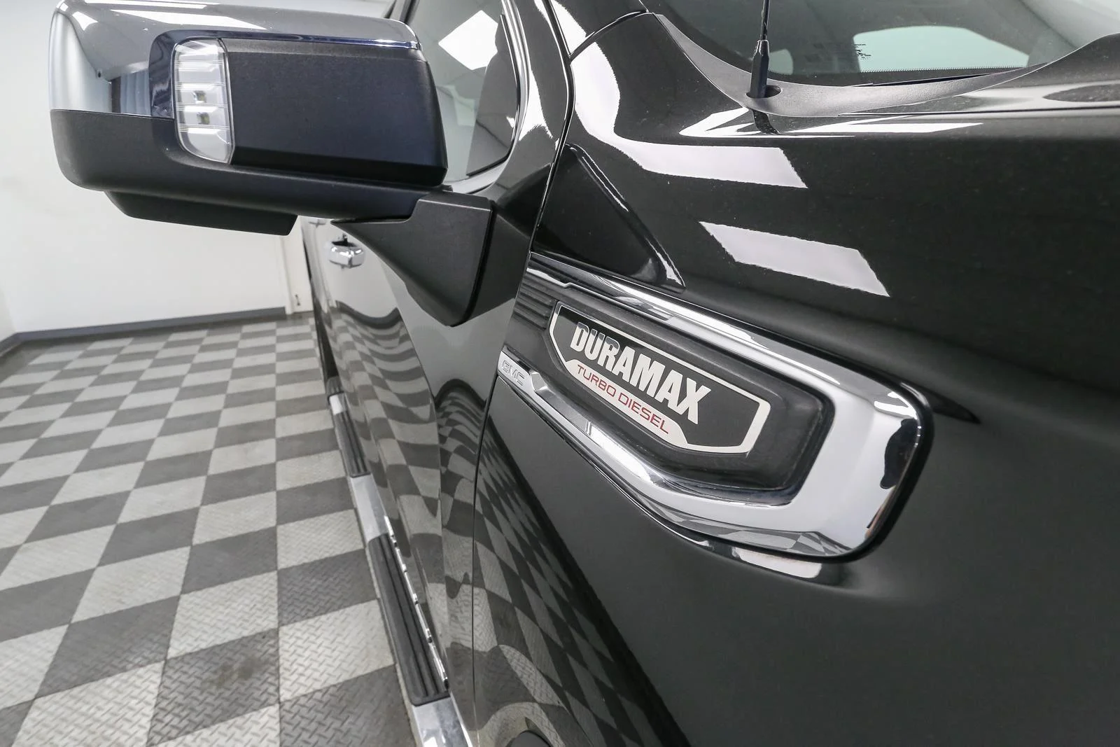 Used 2021 Onyx Black GMC SLT image 7