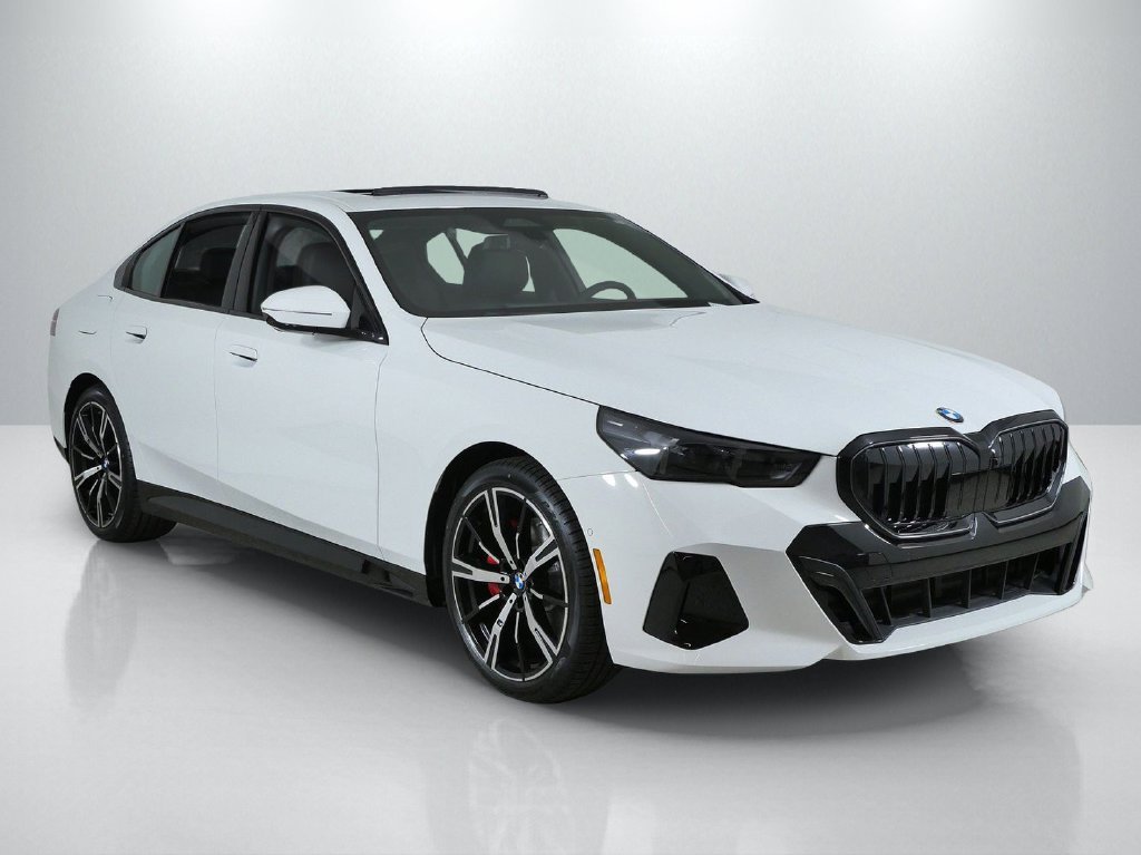 New 2027 Alpine White BMW 530i xDrive image 7