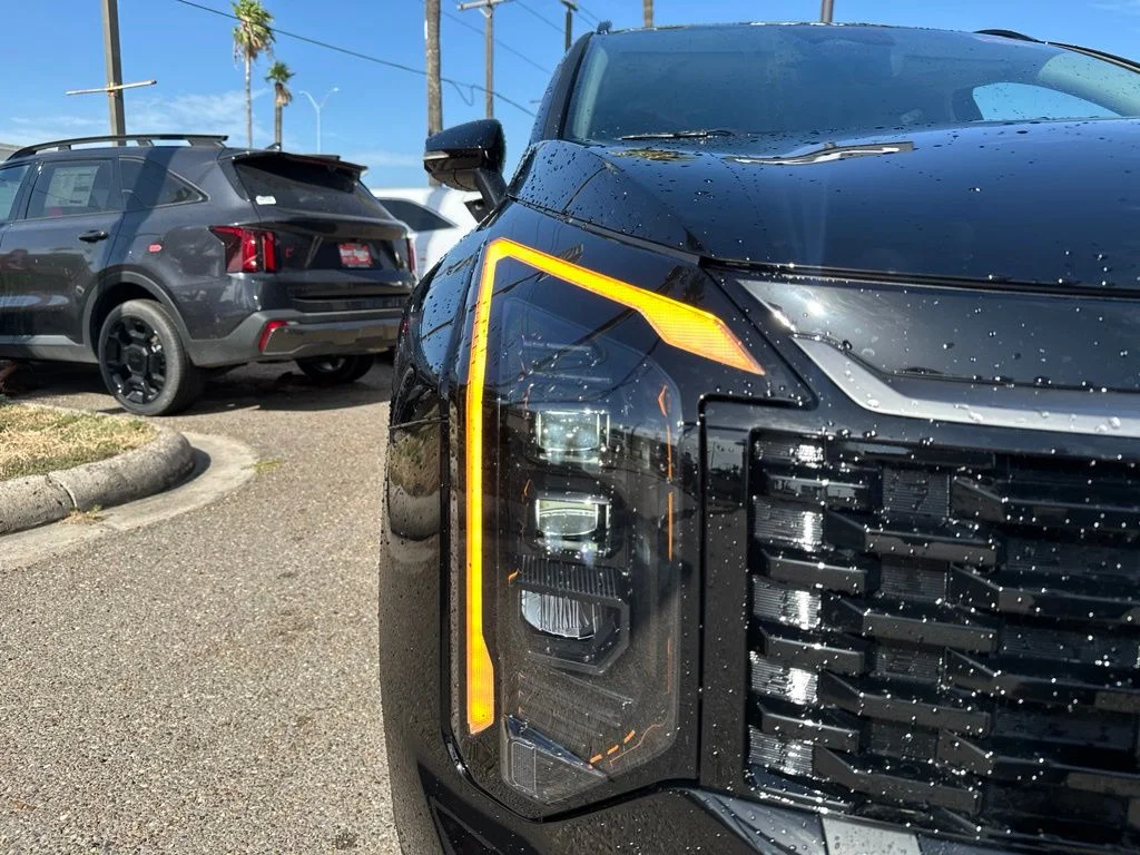 New 2026 Black Kia EX image 3