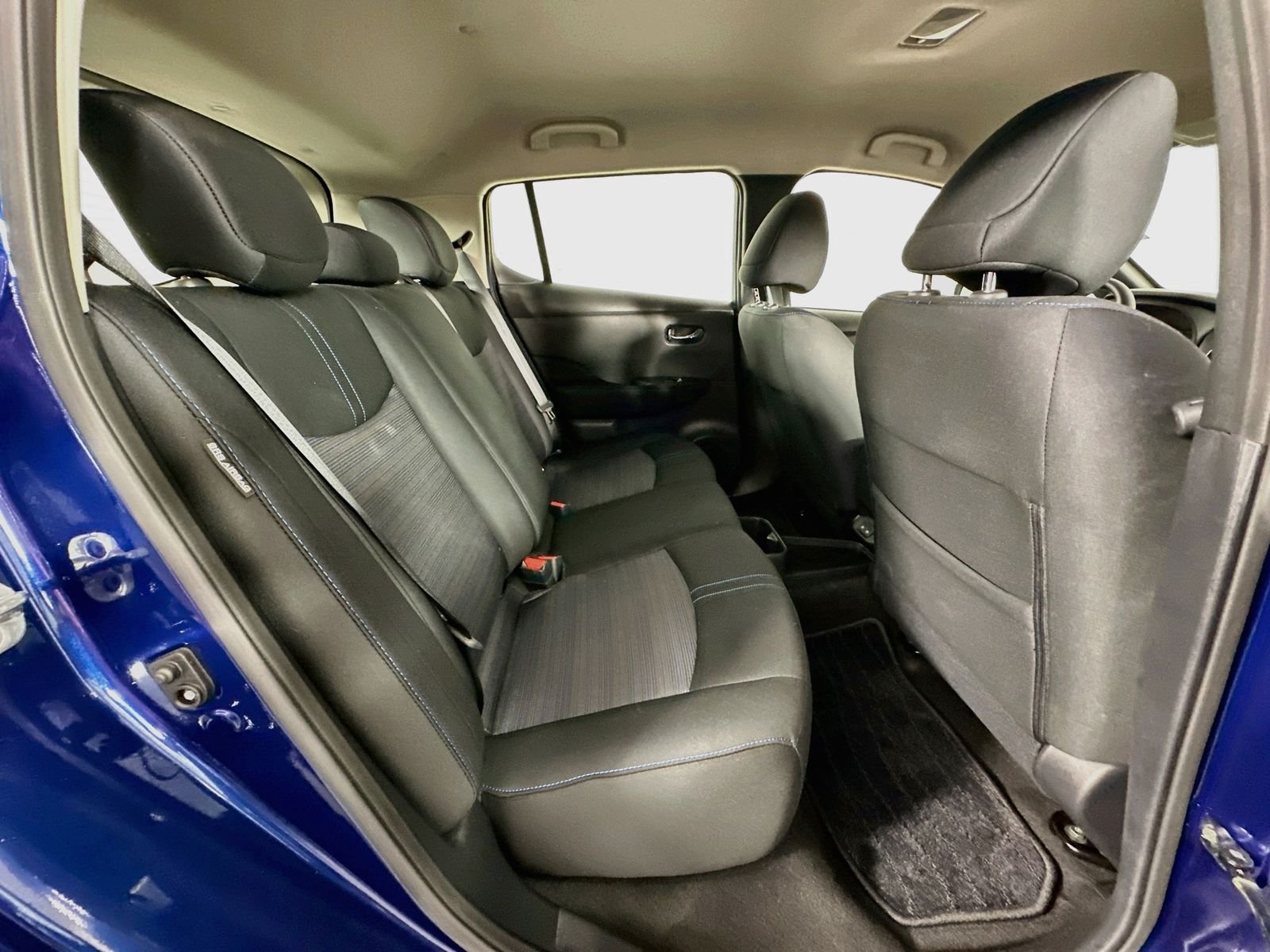 Used 2023 Deep Blue Pearl Nissan S image 25