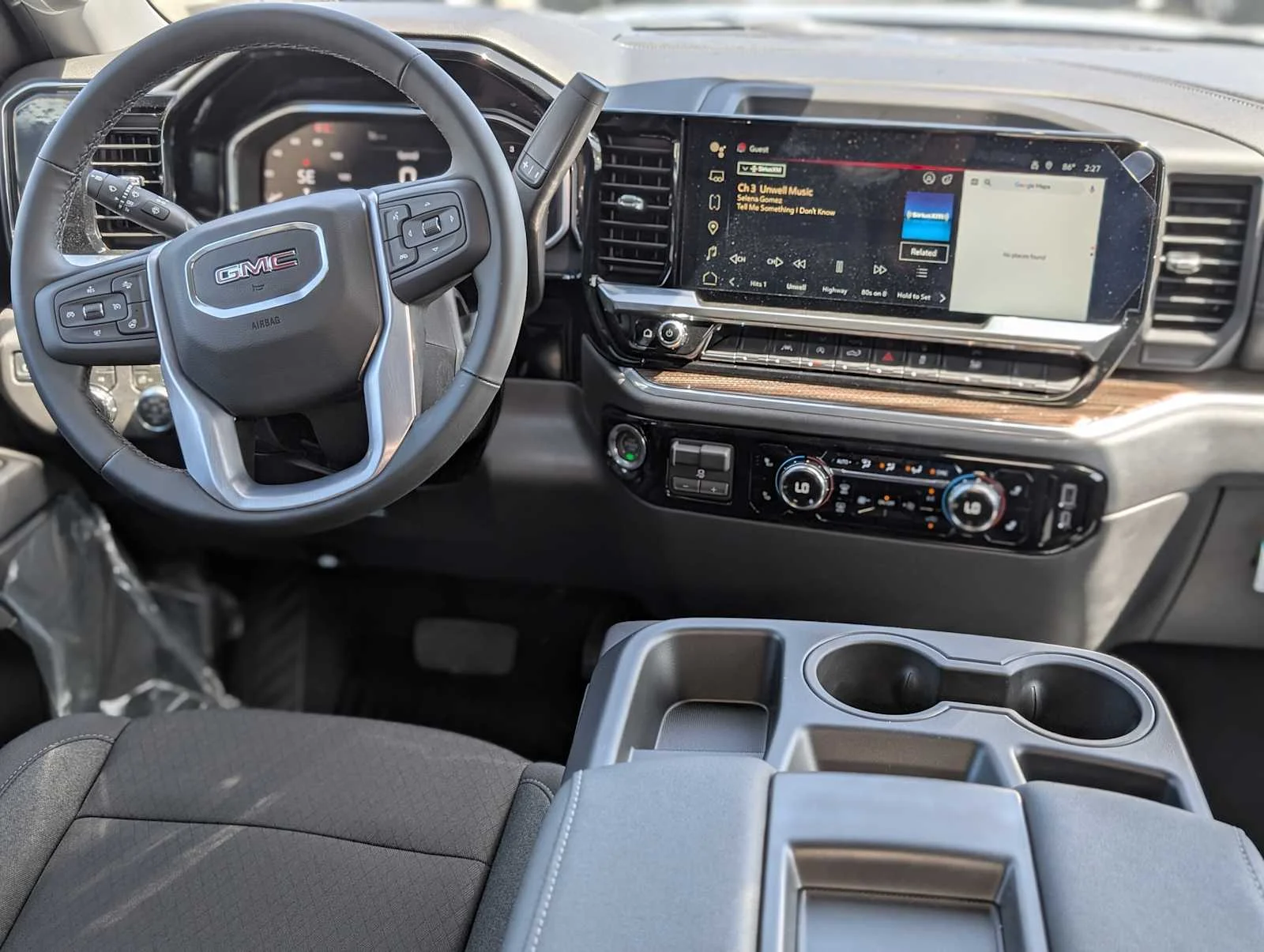 New 2026 Sterling Metallic GMC Elevation image 8