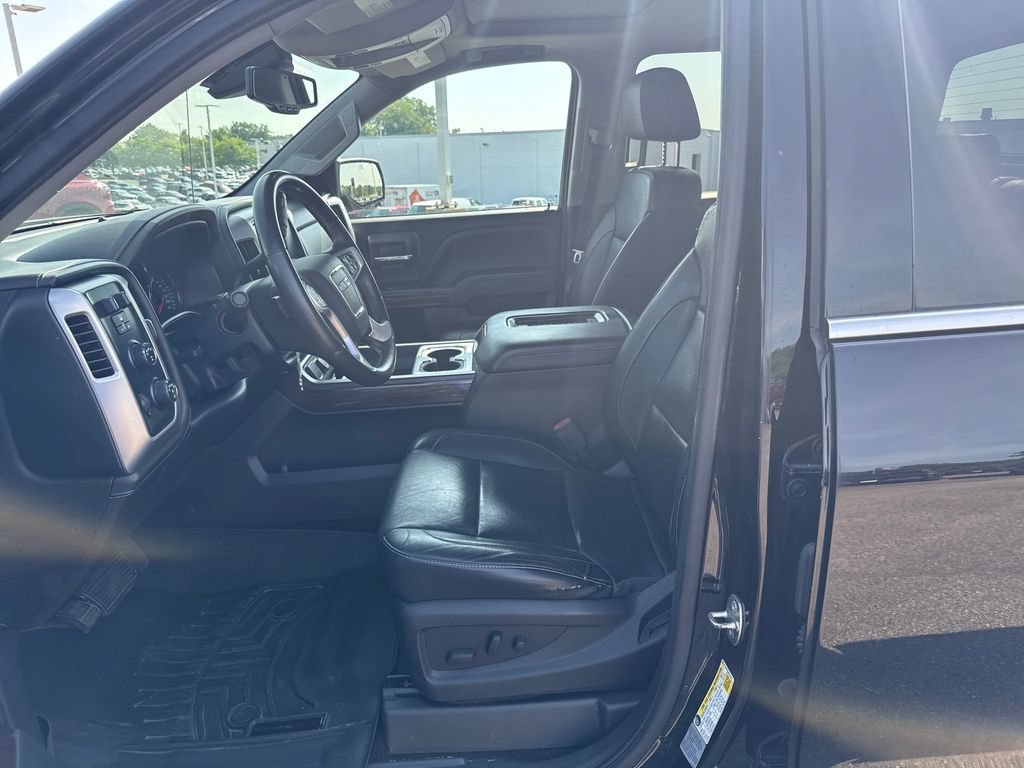 Used 2017 ONYX BLACK GMC SLT image 9