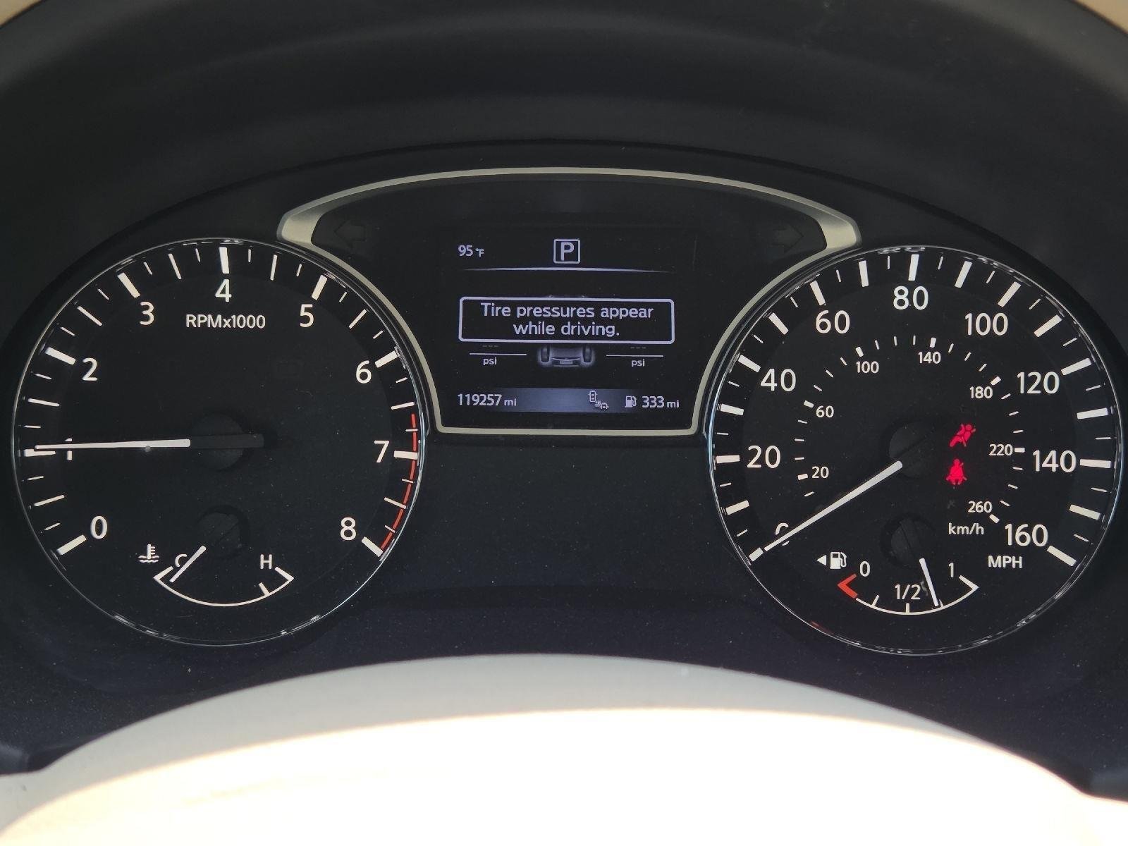 Used 2017 Super Black Nissan 2.5 SV image 3