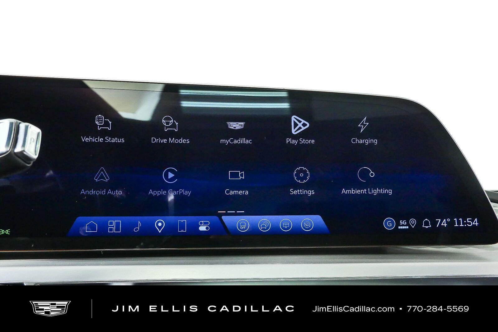 New 2027 Vibrant White Tricoat Cadillac Sport image 13