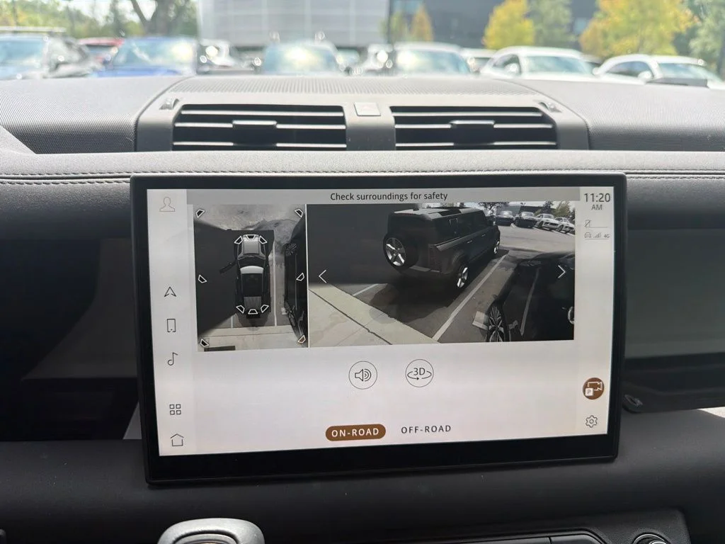Used 2025 Black Land Rover S image 9