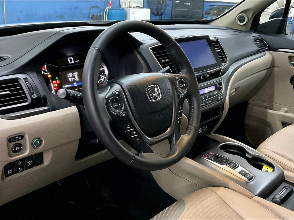 Used 2023 Platinum White Honda RTL image 8