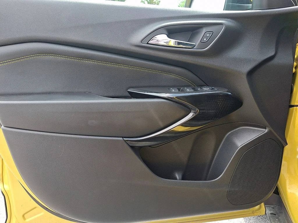 Used 2025 Yellow Chevrolet ACTIV image 13
